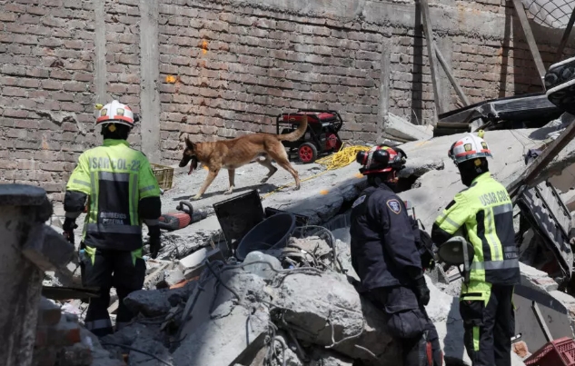 32 horas de lucha: el niño que sobrevivió bajo los escombros del terremoto en Cali.