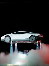 Tesla sorprendio al presentar el primer auto volador